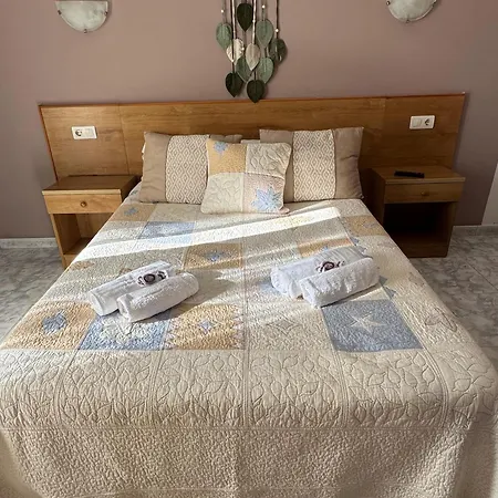 Campestre Chamuinas 酒店