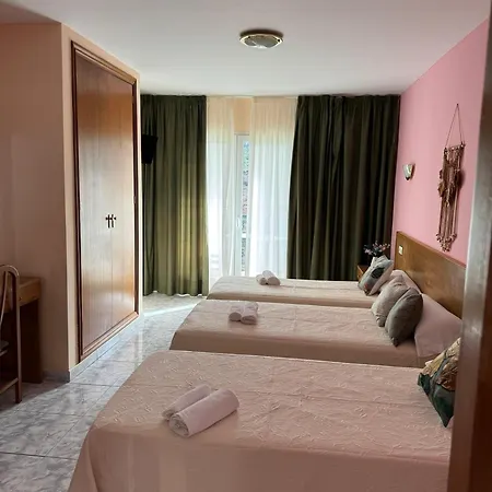 Campestre Chamuinas Otel
