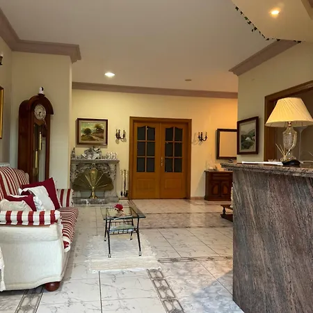 Campestre Chamuinas Готель