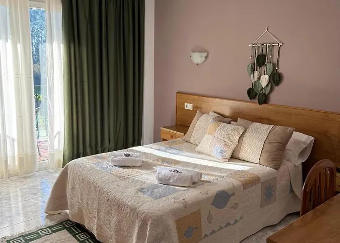 Hotel Campestre Chamuinas 2*