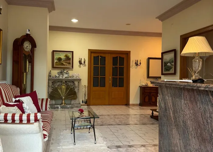 Campestre Chamuinas Готель